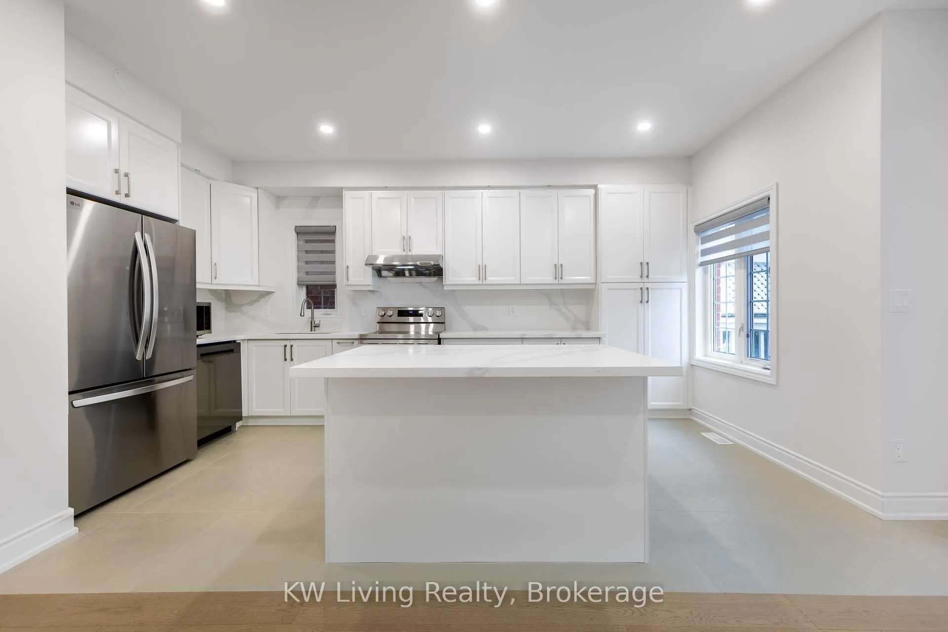 Photo 17 of 12 Crispin Court, Markham, Buttonville — HOMEH