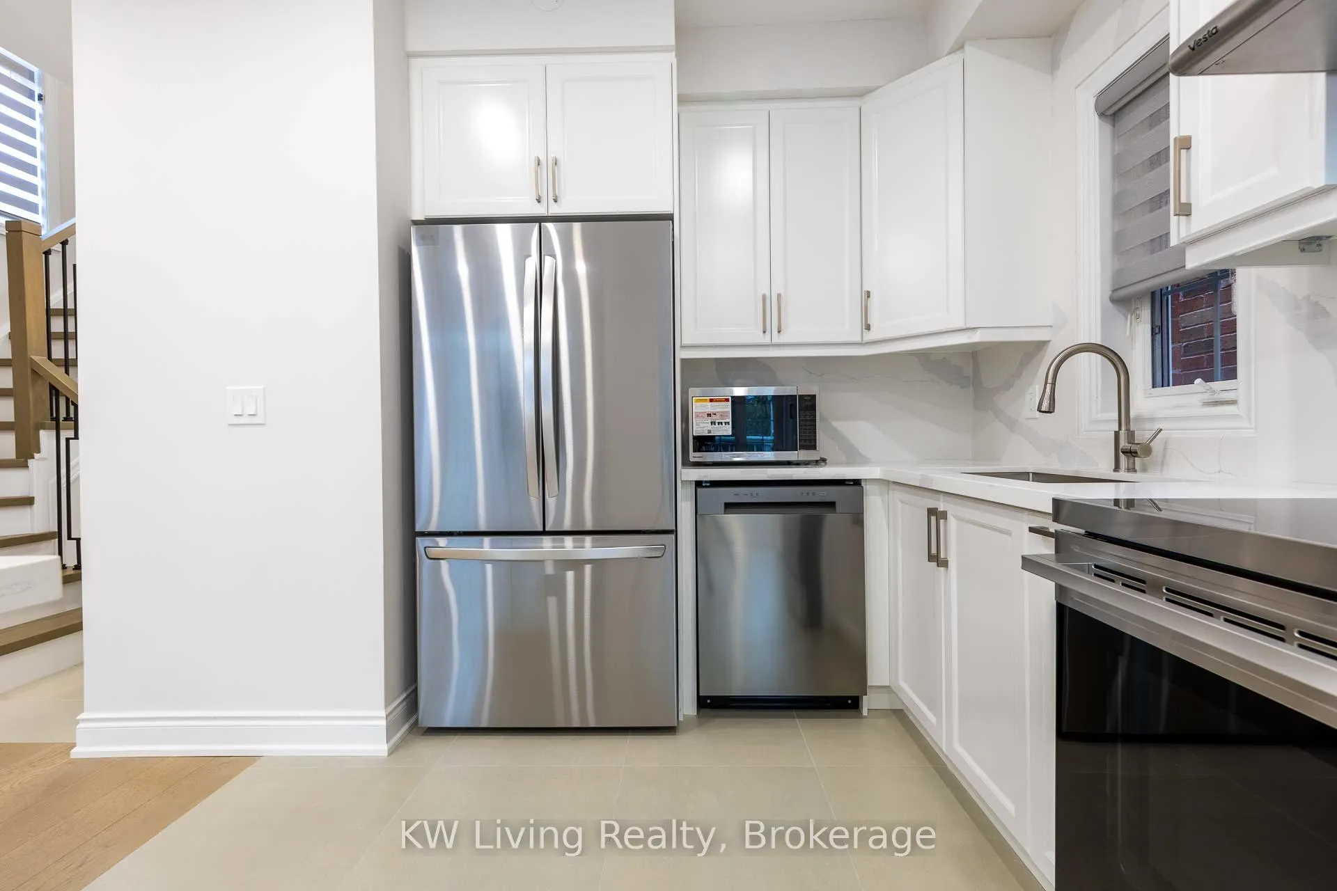 Photo 19 of 12 Crispin Court, Markham, Buttonville — HOMEH