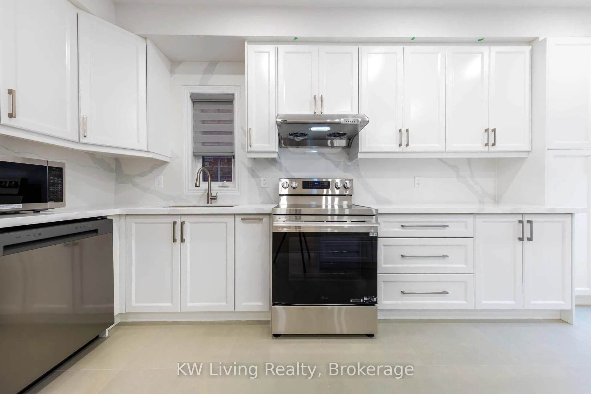 Photo 20 of 12 Crispin Court, Markham, Buttonville — HOMEH