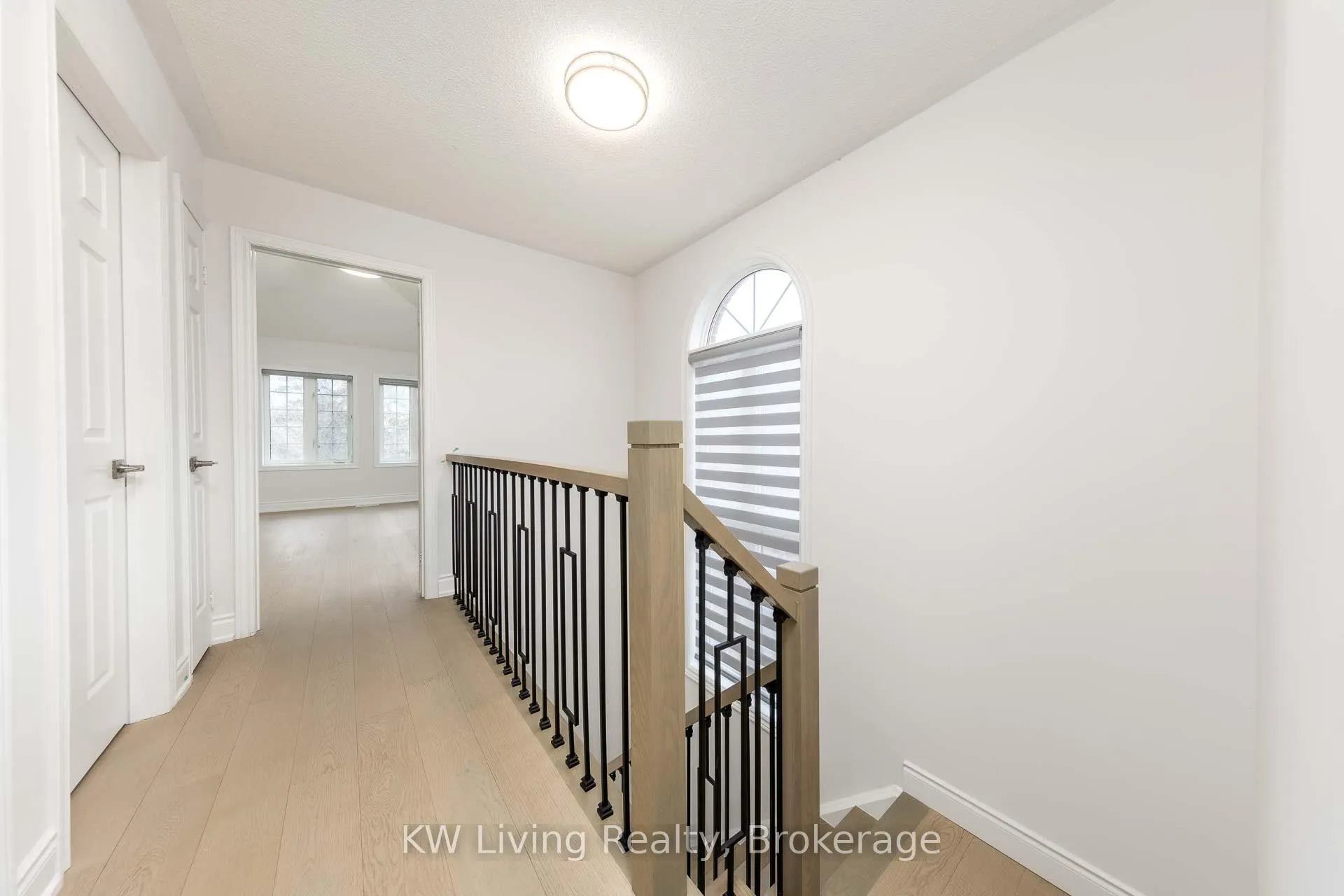 Photo 24 of 12 Crispin Court, Markham, Buttonville — HOMEH