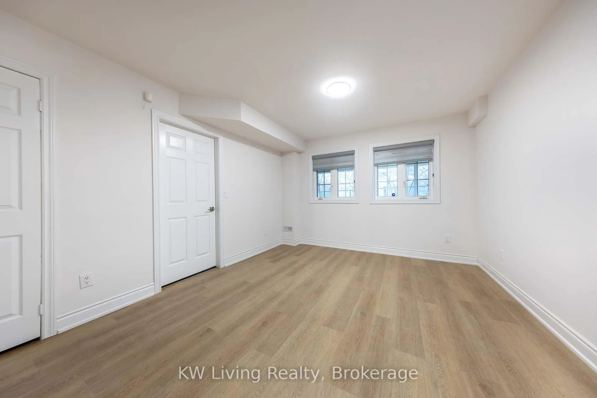 Photo 37 of 12 Crispin Court, Markham, Buttonville — HOMEH