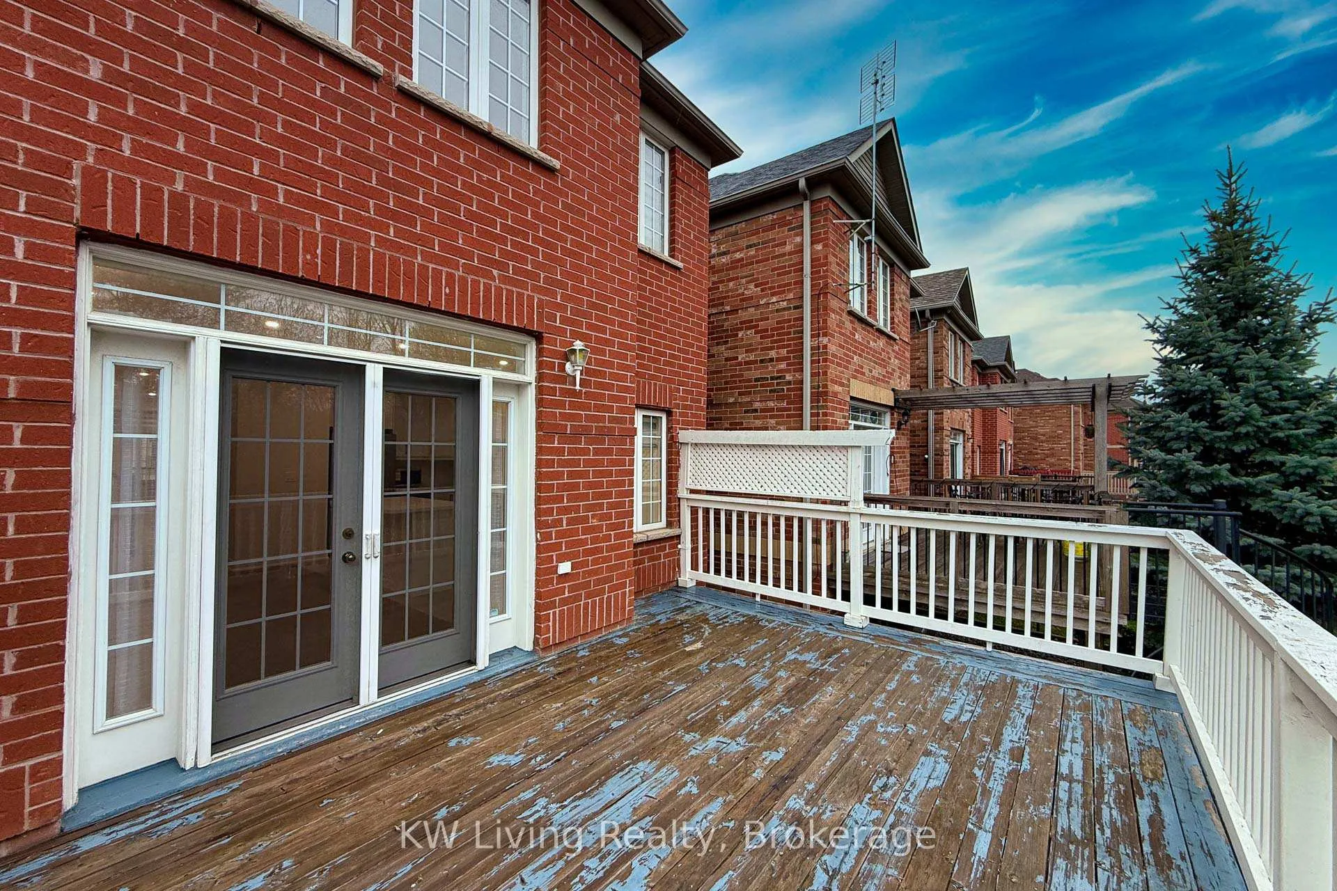 Photo 41 of 12 Crispin Court, Markham, Buttonville — HOMEH