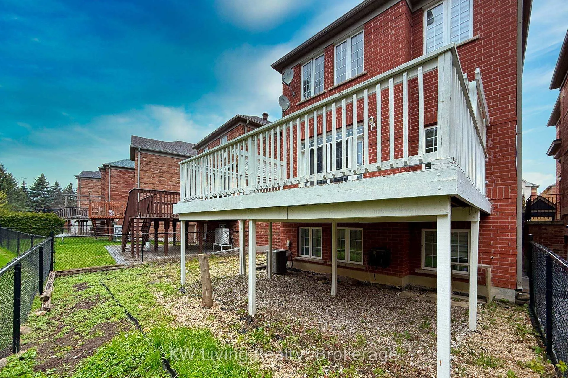 Photo 43 of 12 Crispin Court, Markham, Buttonville — HOMEH