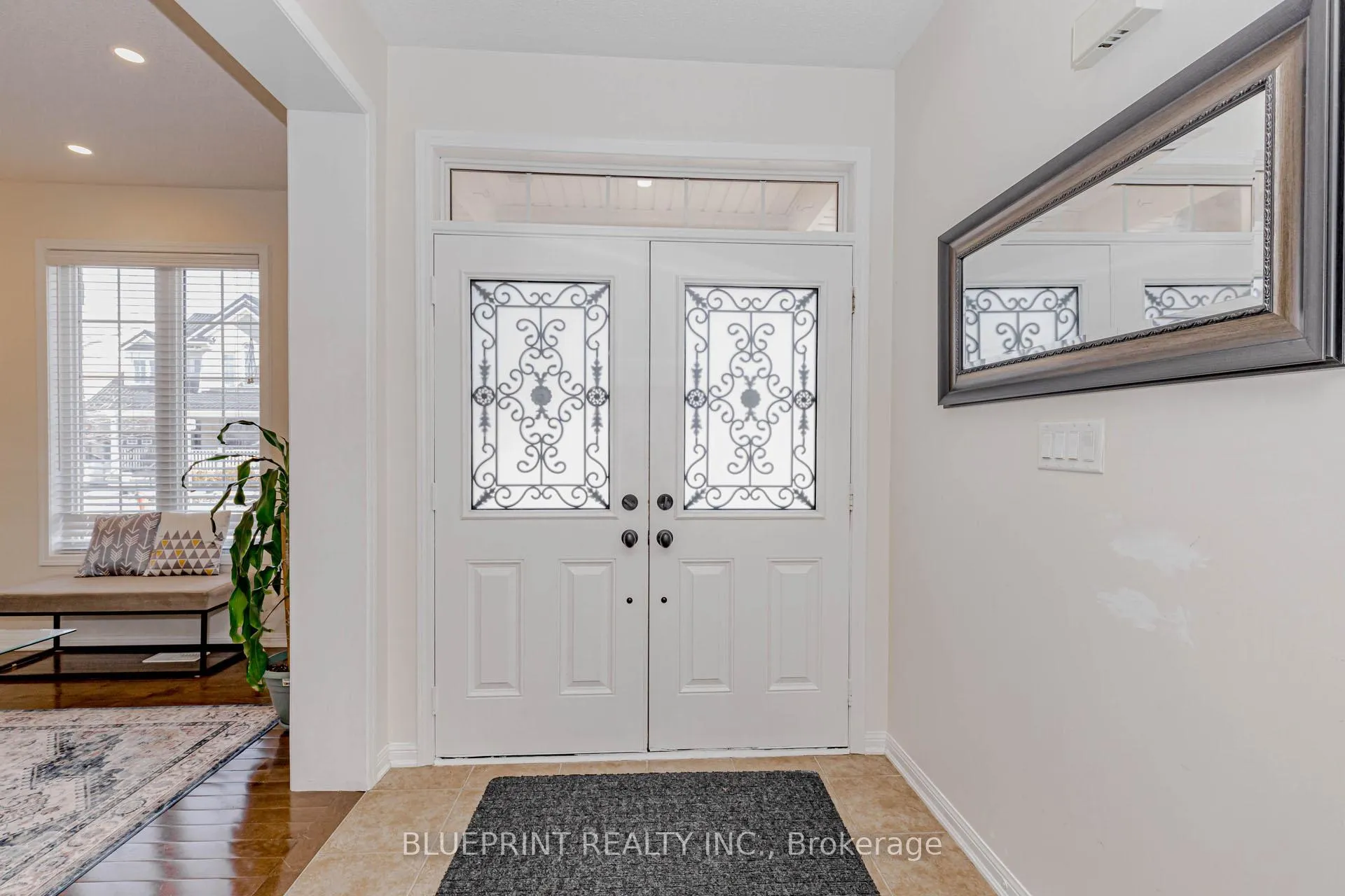 Photo 4 of 649 Brothers Crescent, Milton, Coates — HOMEH