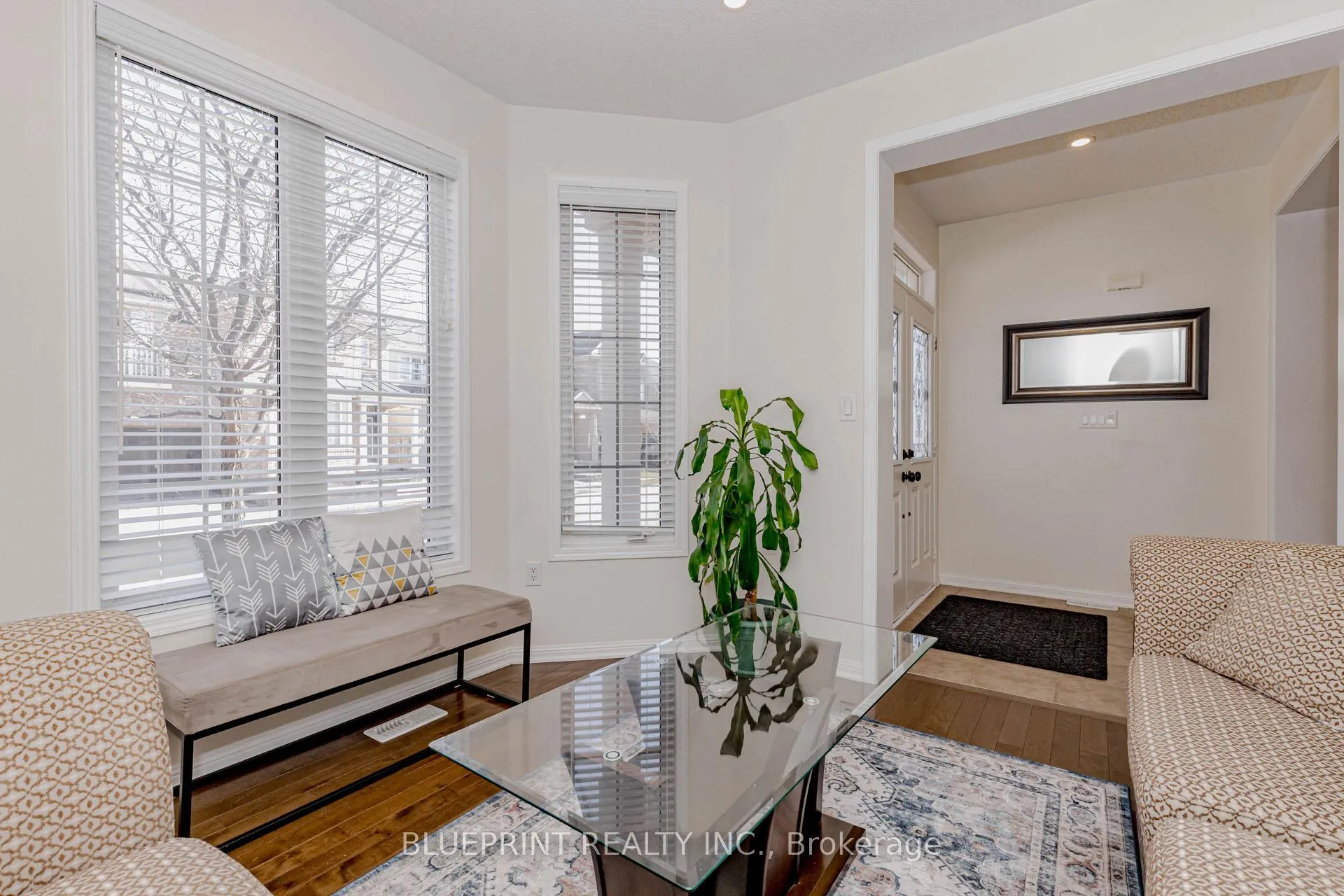 Photo 39 of 649 Brothers Crescent, Milton, Coates — HOMEH