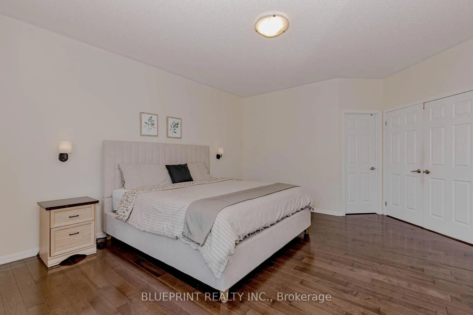 Photo 41 of 649 Brothers Crescent, Milton, Coates — HOMEH