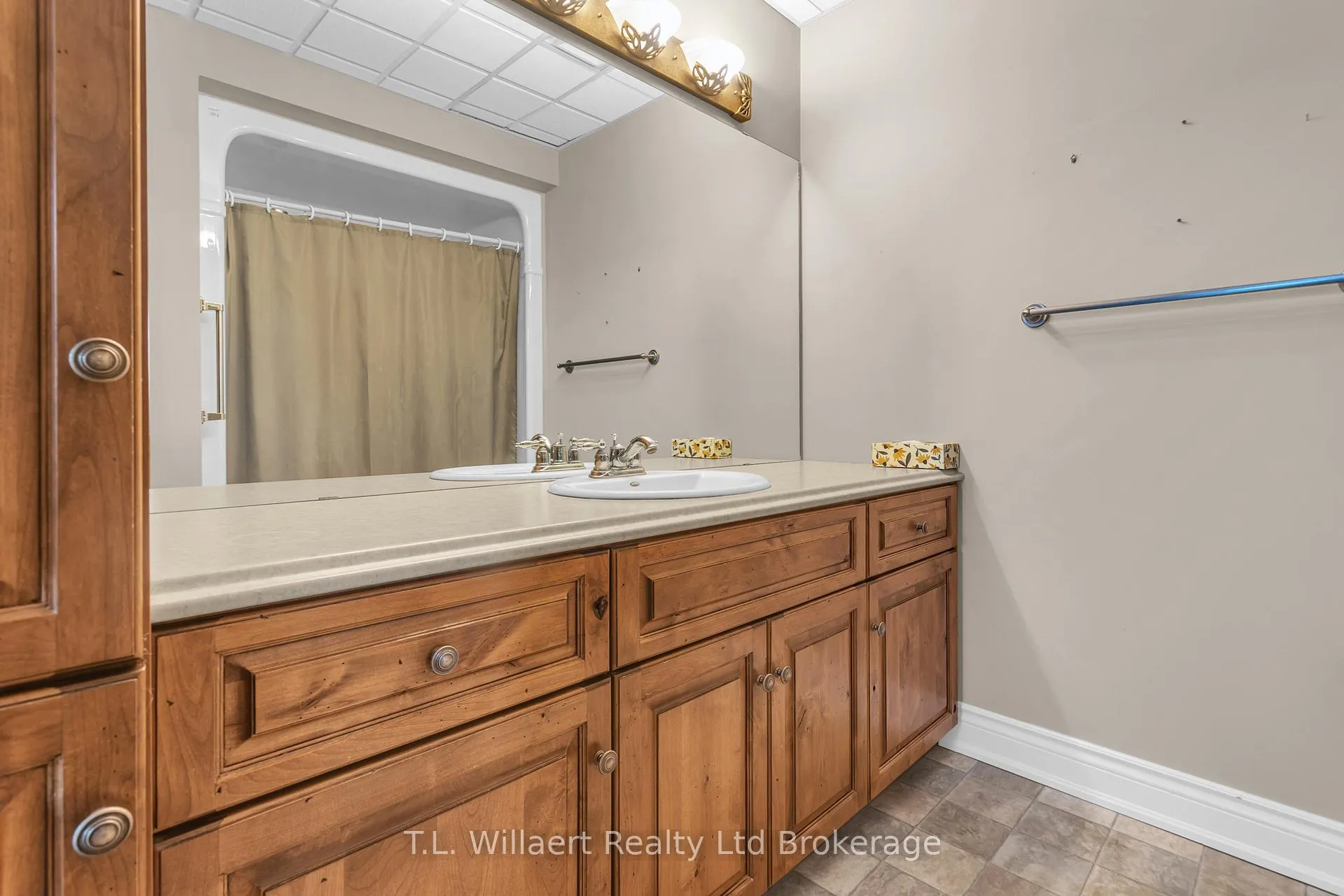 Photo 7 of Unit 310, 17 Brock St W, Tillsonburg — HOMEH