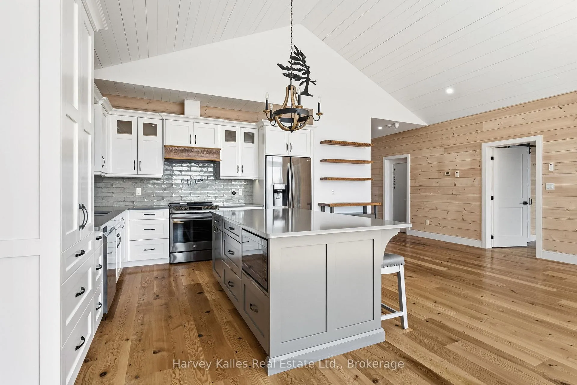Photo 12 of 41 Sunset Cove Road, Seguin — HOMEH
