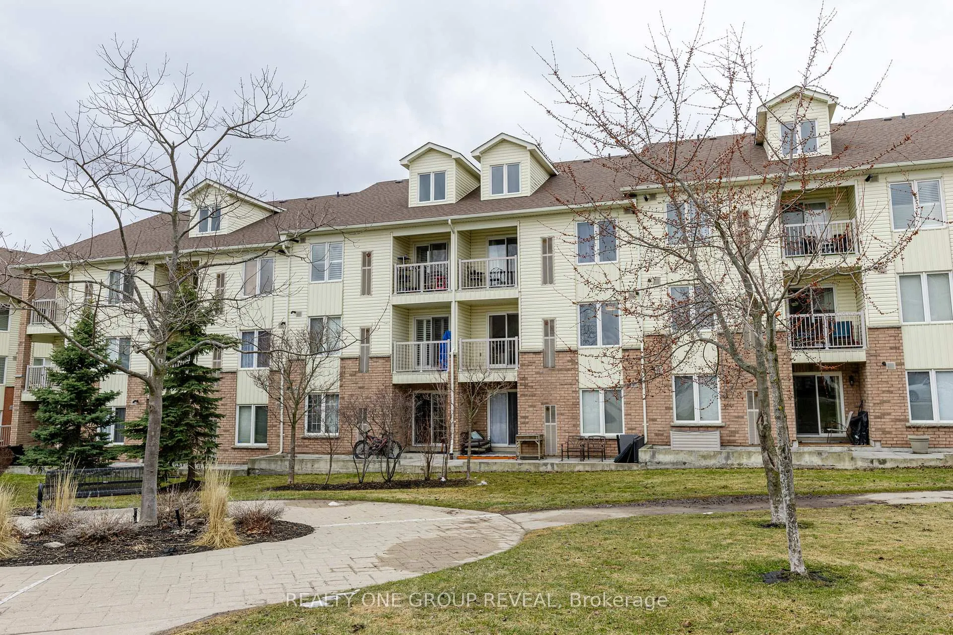 Photo 23 of Unit 2, 31 Petra Way, Whitby, Pringle Creek — HOMEH