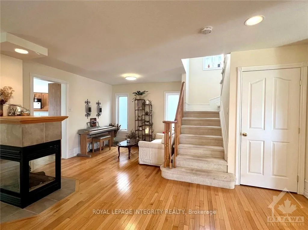 Photo 8 of 106 Cedar Valley Drive, Ottawa, Kanata - Bridlewood — HOMEH