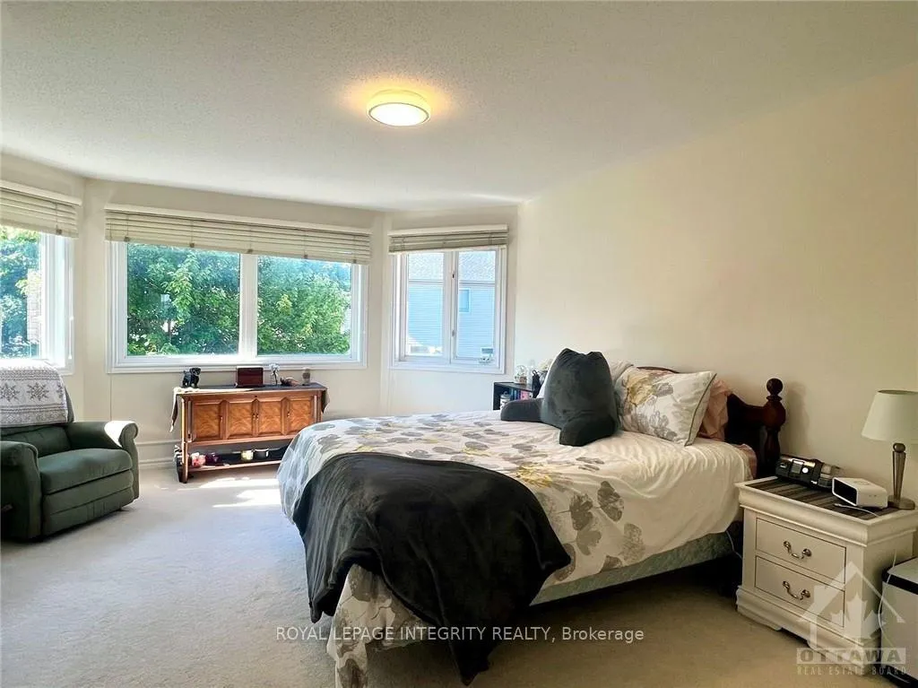 Photo 12 of 106 Cedar Valley Drive, Ottawa, Kanata - Bridlewood — HOMEH