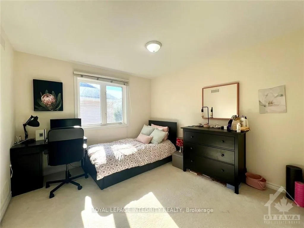 Photo 16 of 106 Cedar Valley Drive, Ottawa, Kanata - Bridlewood — HOMEH