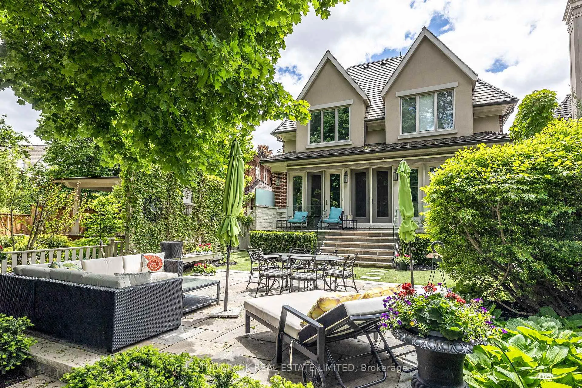 Photo 33 of 23 Wanless Crescent, Toronto, Lawrence Park South — HOMEH