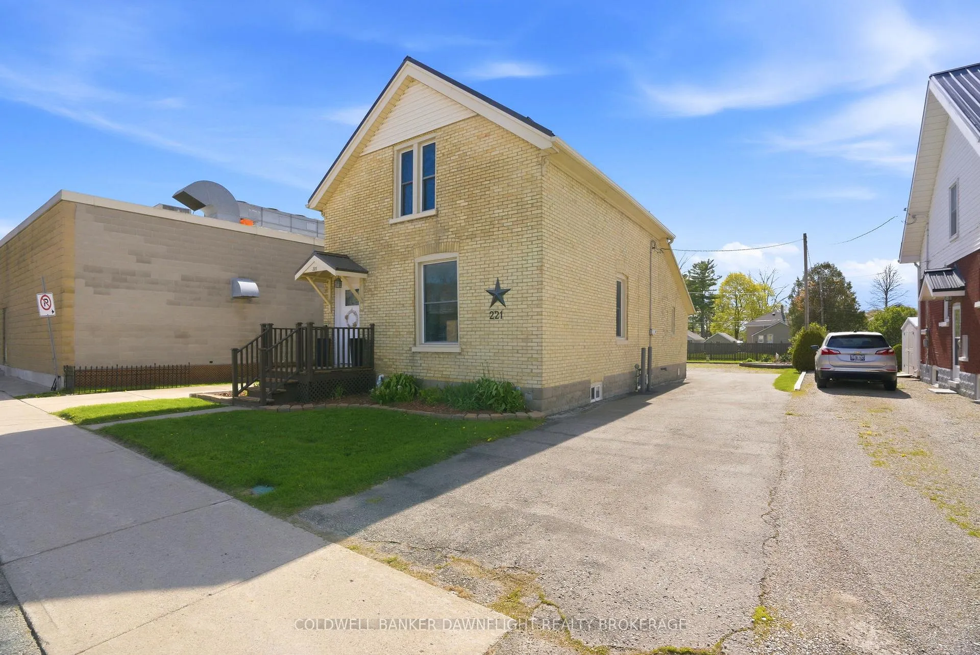 Photo 2 of 221 Main Street S, South Huron, Exeter — HOMEH