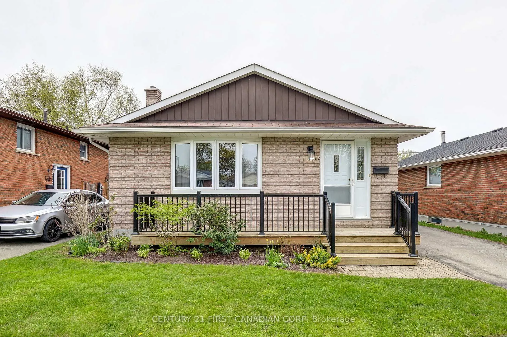 Photo 1 of 12 Rosemount Crescent, St. Thomas — HOMEH