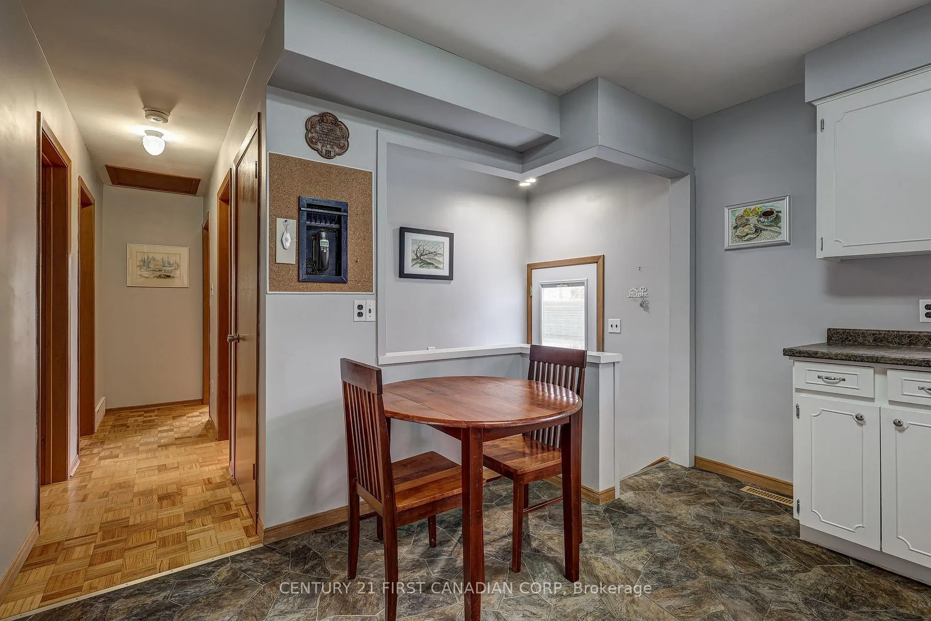 Photo 14 of 12 Rosemount Crescent, St. Thomas — HOMEH
