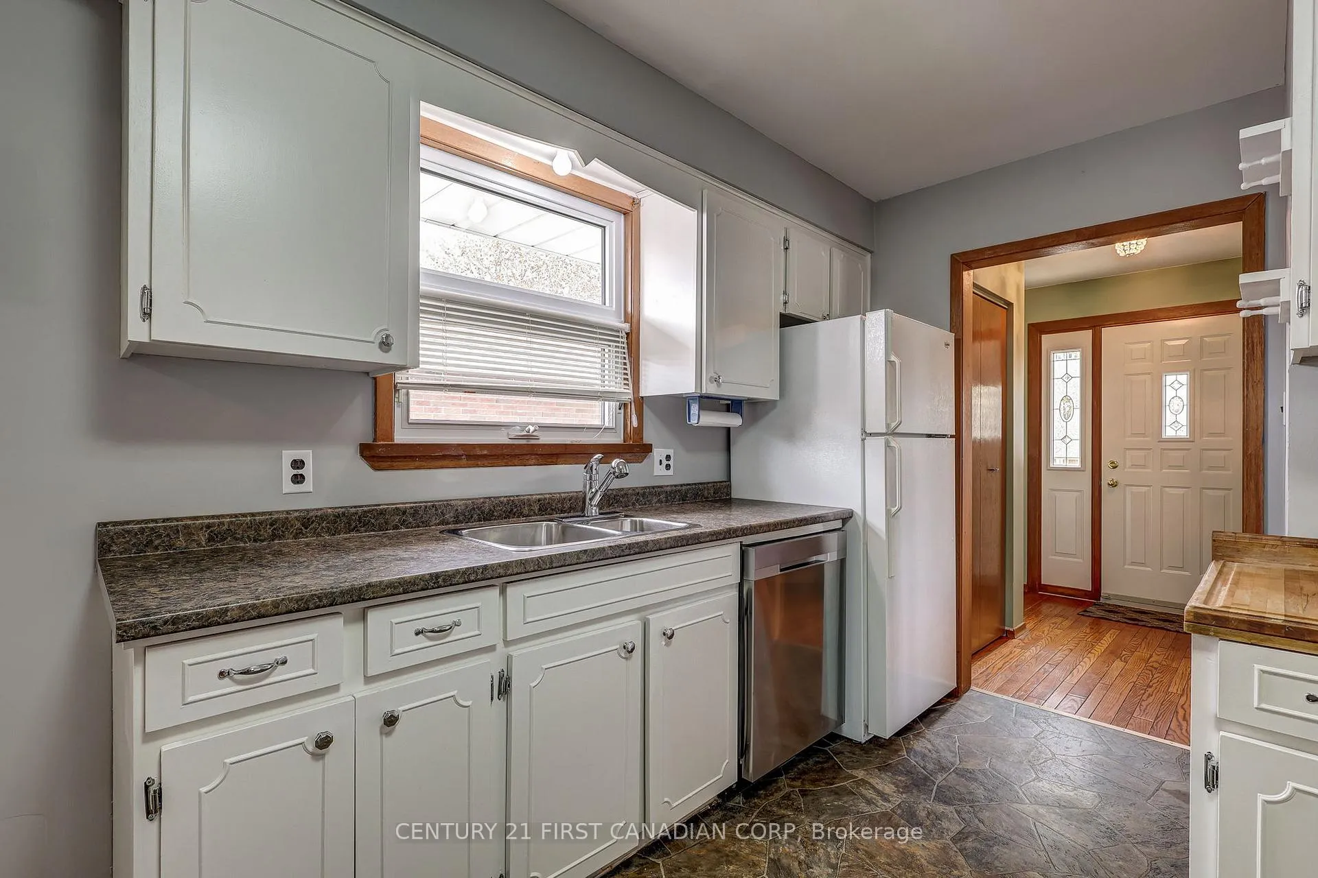 Photo 16 of 12 Rosemount Crescent, St. Thomas — HOMEH