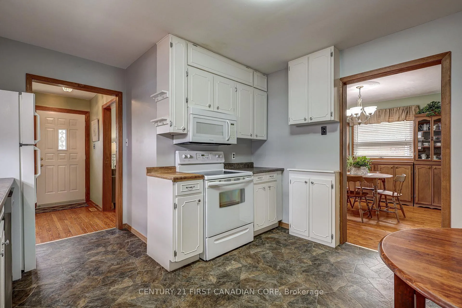 Photo 18 of 12 Rosemount Crescent, St. Thomas — HOMEH