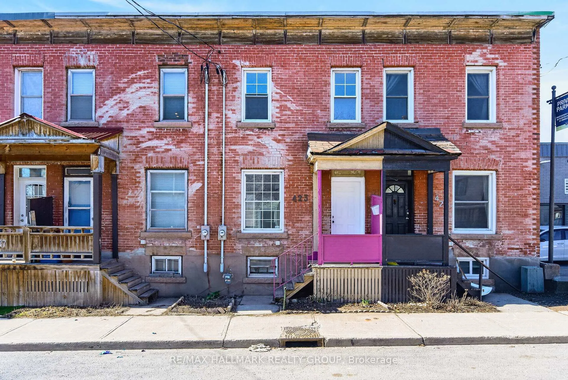 Photo 2 of 423 Arlington Avenue, Ottawa, West Centre Town — HOMEH
