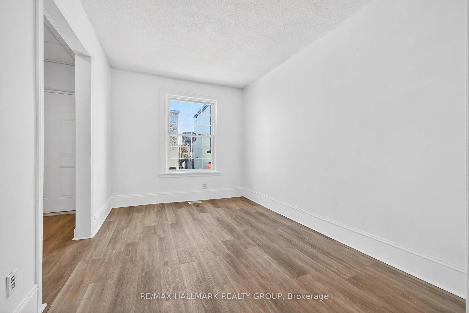Photo 7 of 423 Arlington Avenue, Ottawa, West Centre Town — HOMEH