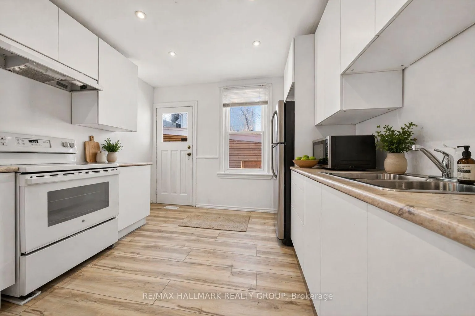 Photo 19 of 423 Arlington Avenue, Ottawa, West Centre Town — HOMEH