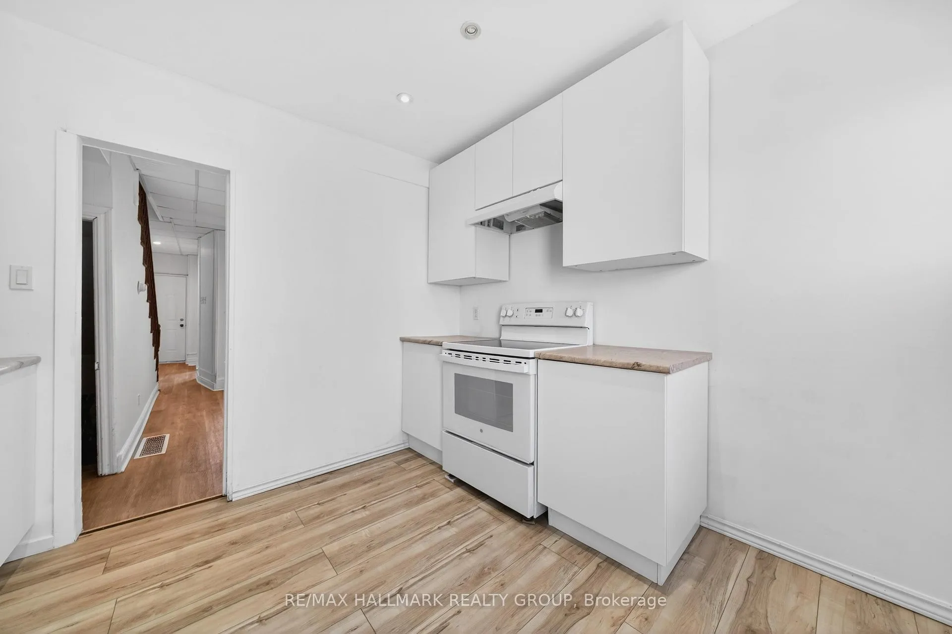 Photo 20 of 423 Arlington Avenue, Ottawa, West Centre Town — HOMEH