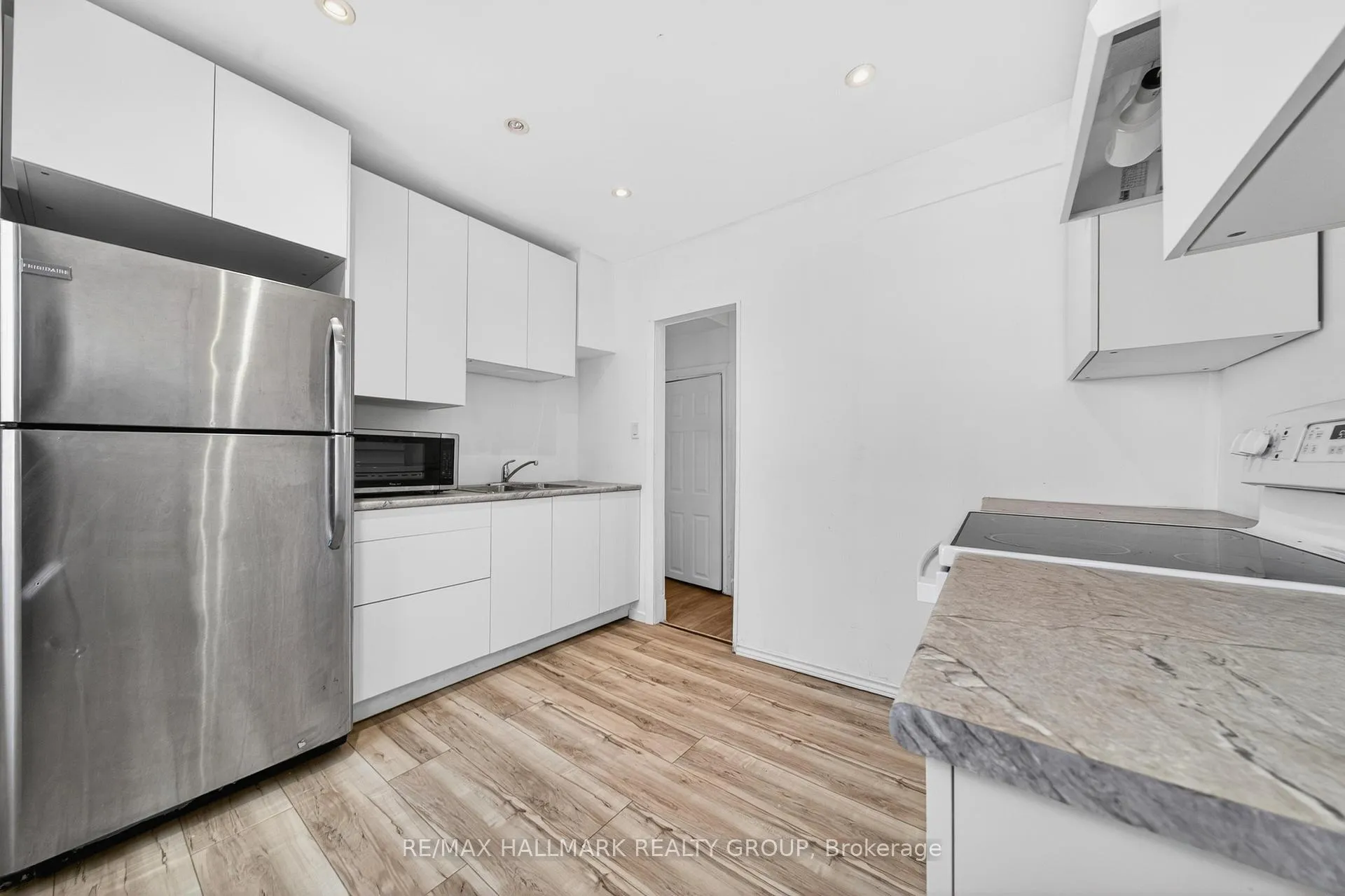 Photo 21 of 423 Arlington Avenue, Ottawa, West Centre Town — HOMEH