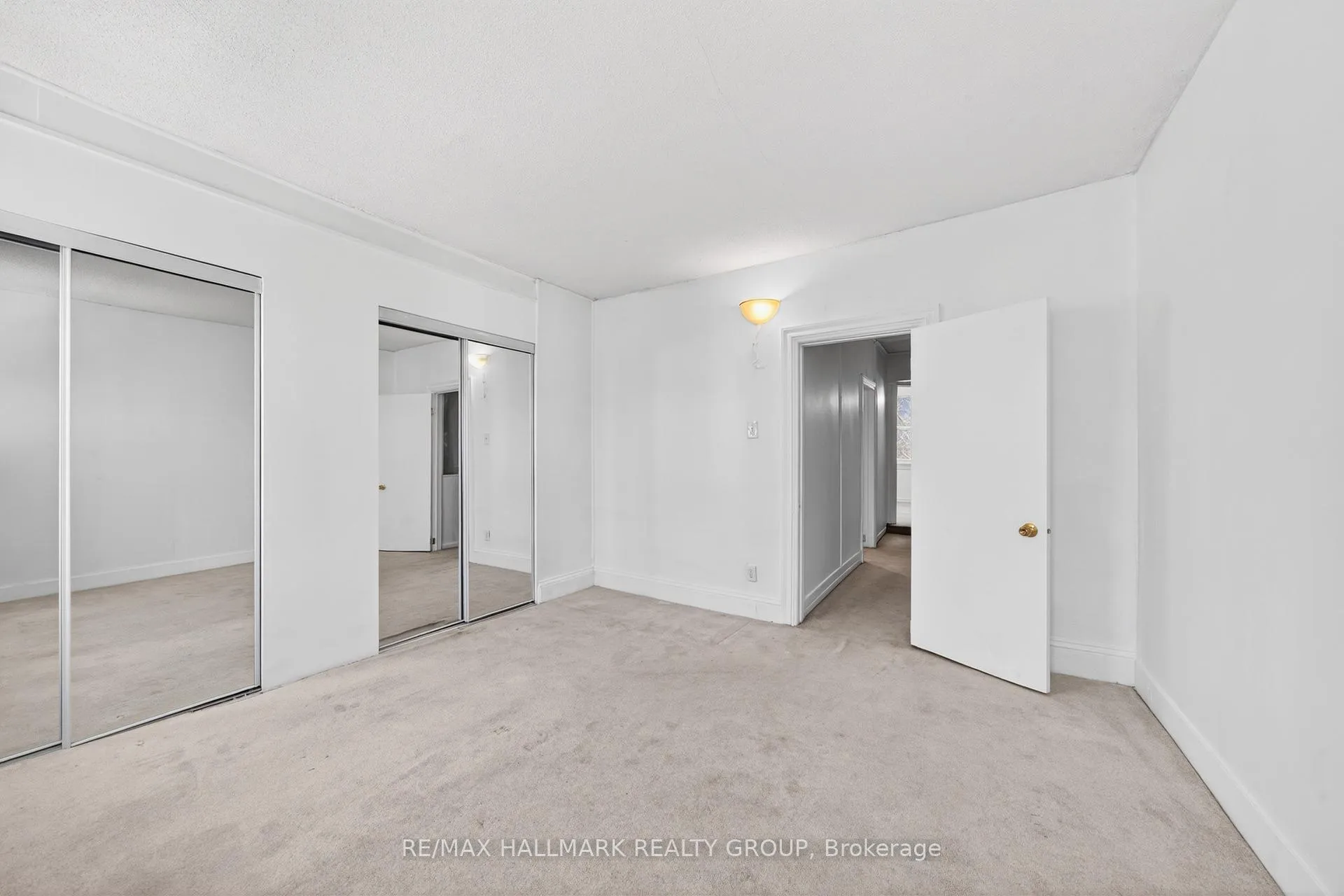 Photo 26 of 423 Arlington Avenue, Ottawa, West Centre Town — HOMEH