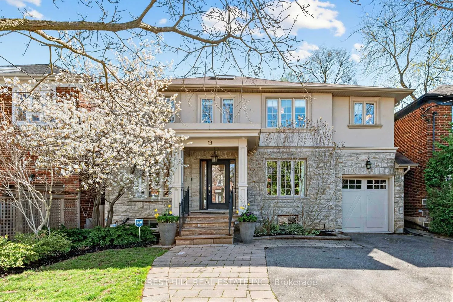 Photo 1 of 19 Menin Road, Toronto, Humewood-Cedarvale — HOMEH