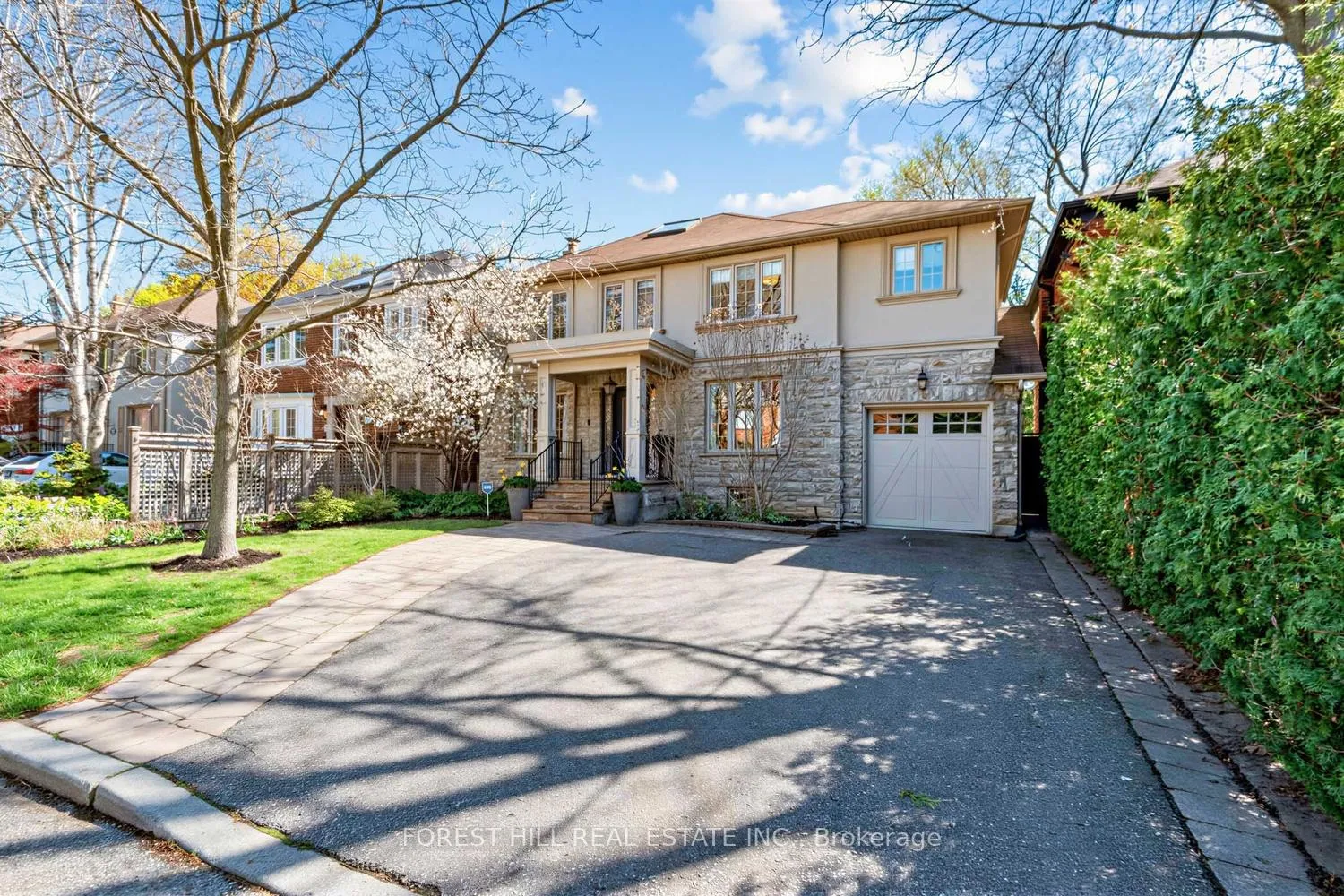 Photo 2 of 19 Menin Road, Toronto, Humewood-Cedarvale — HOMEH