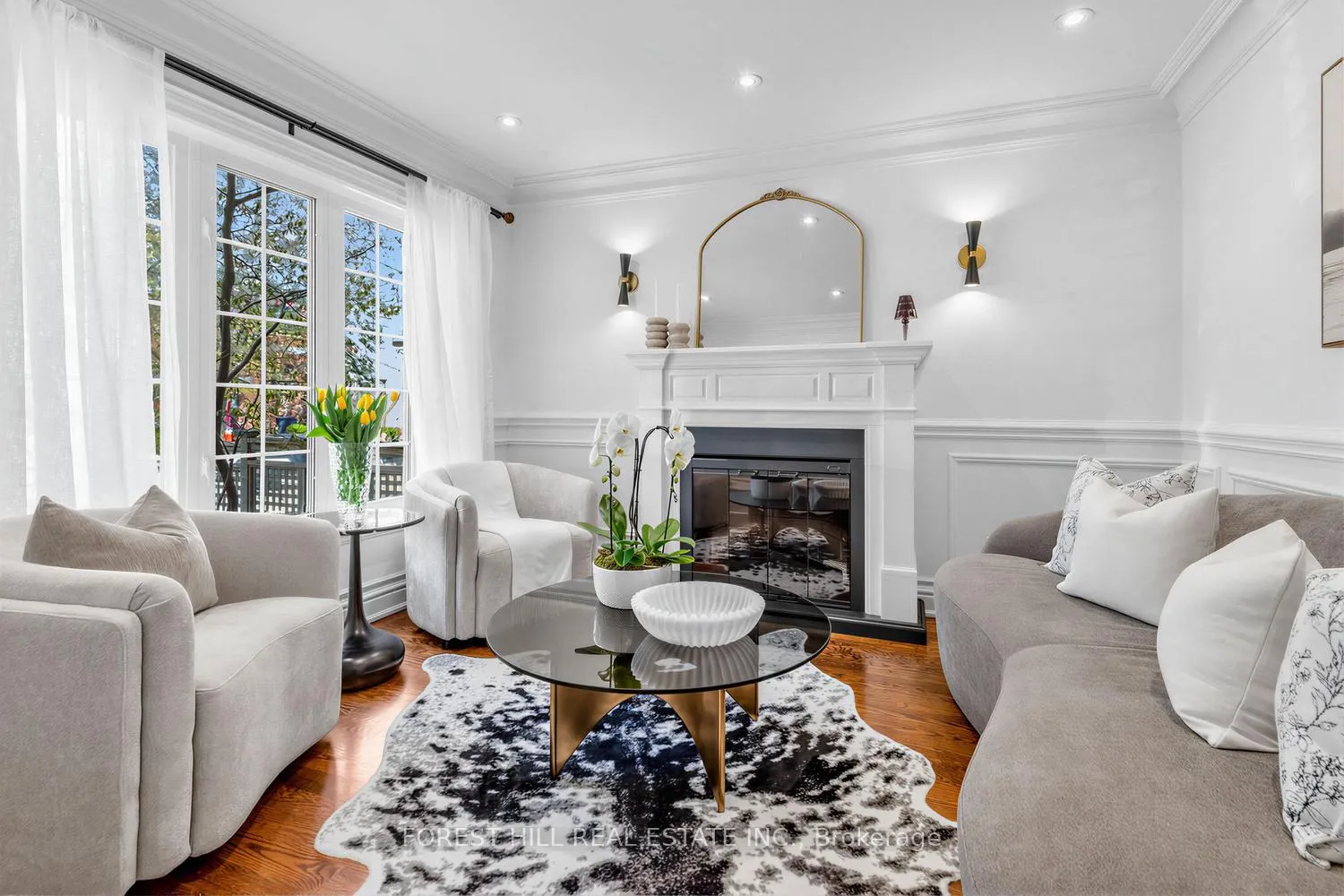 Photo 6 of 19 Menin Road, Toronto, Humewood-Cedarvale — HOMEH