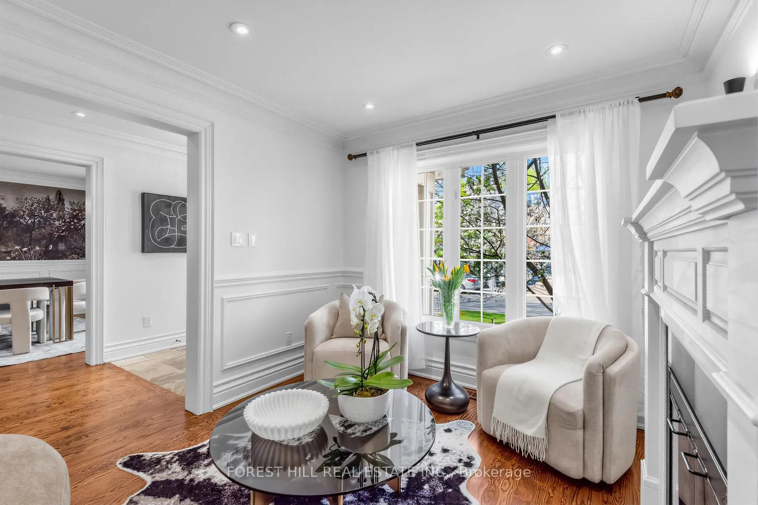 Photo 7 of 19 Menin Road, Toronto, Humewood-Cedarvale — HOMEH