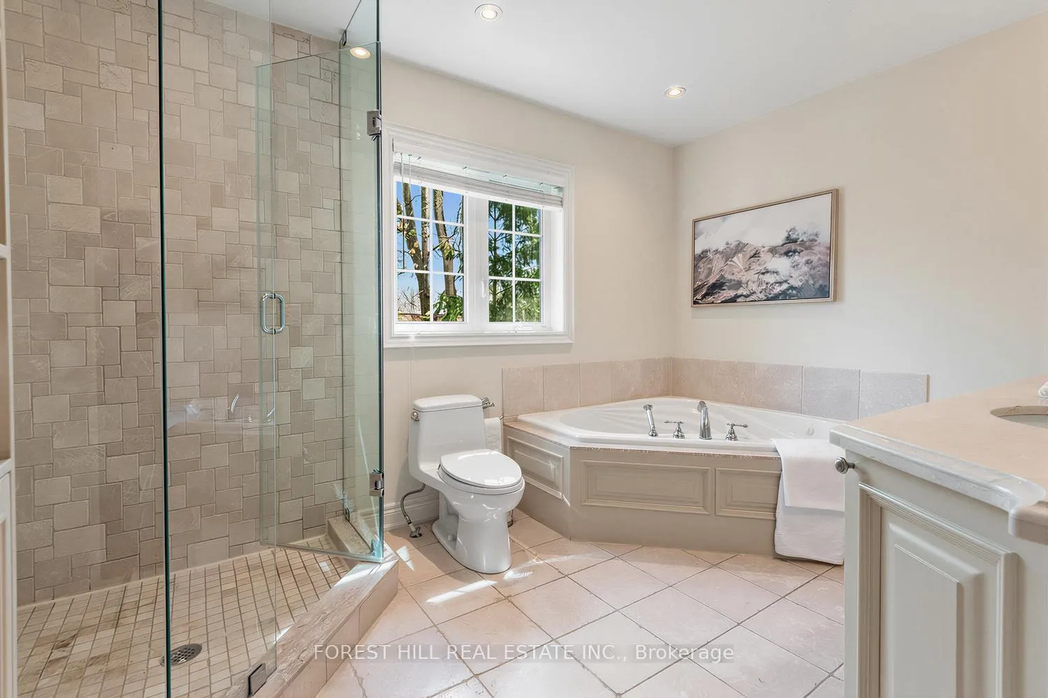Photo 25 of 19 Menin Road, Toronto, Humewood-Cedarvale — HOMEH