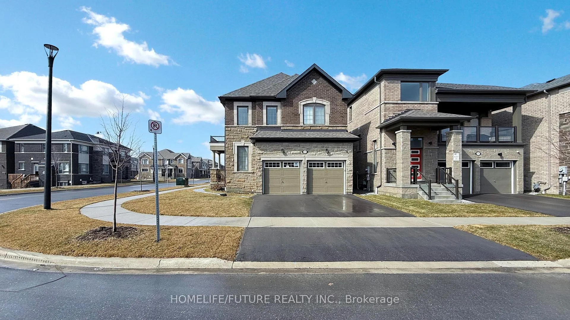 Photo 2 of 3254 Turnstone Boulevard, Pickering, Rural Pickering — HOMEH
