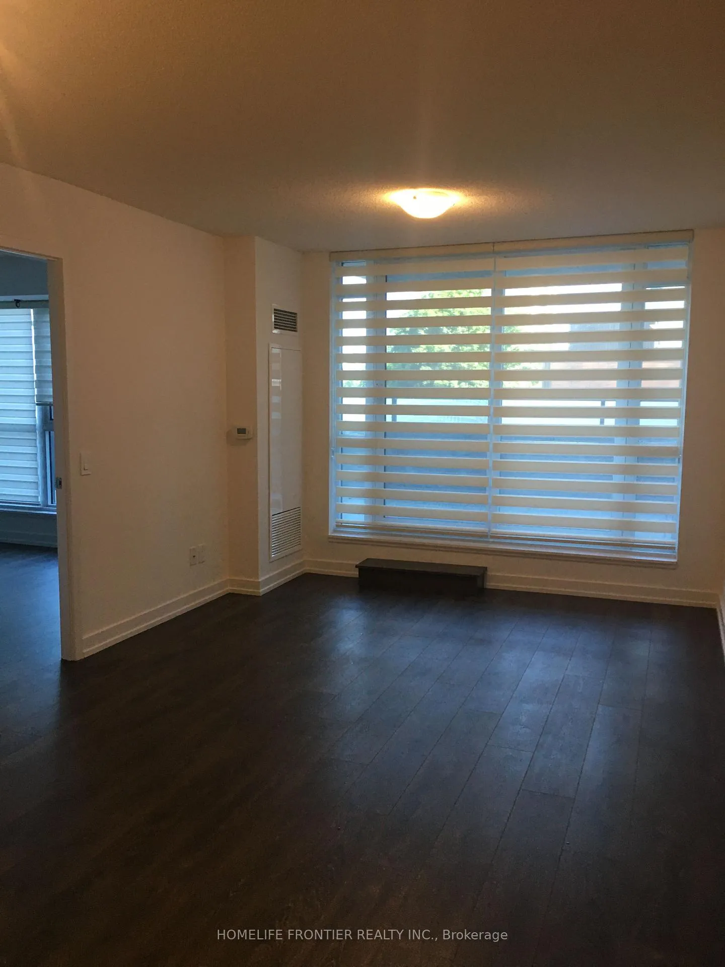 Photo 3 of Unit 301, 125 Redpath Avenue, Toronto, Mount Pleasant West — HOMEH