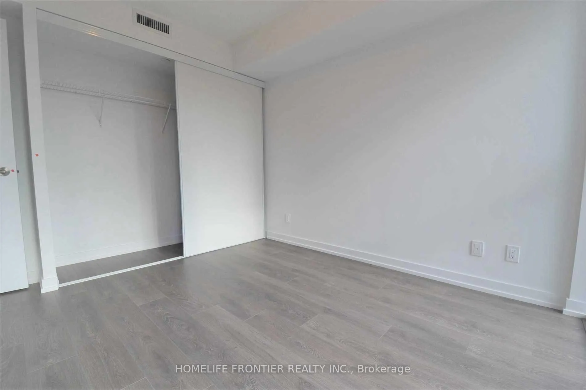 Photo 8 of Unit 301, 125 Redpath Avenue, Toronto, Mount Pleasant West — HOMEH