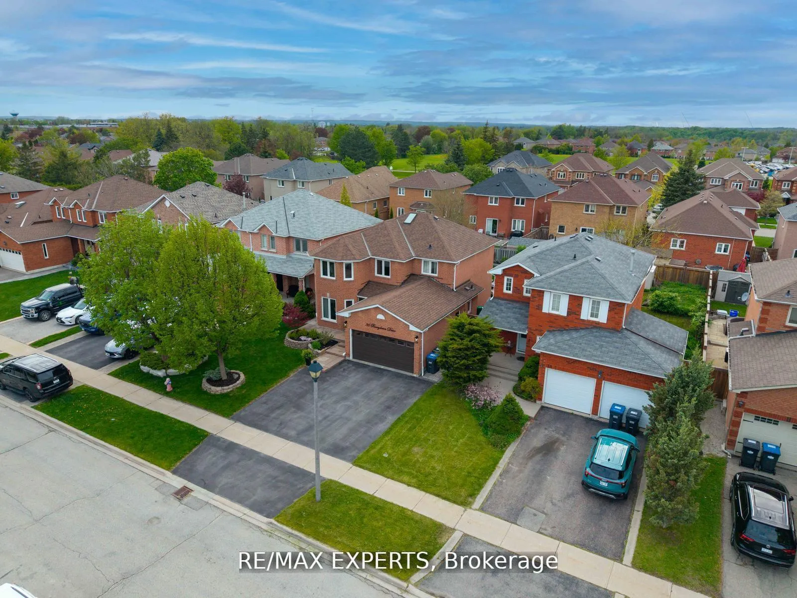 Photo 3 of 36 Berrydown Drive SE, Caledon, Bolton East — HOMEH