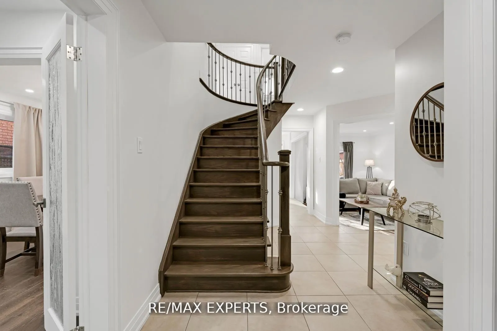 Photo 7 of 36 Berrydown Drive SE, Caledon, Bolton East — HOMEH