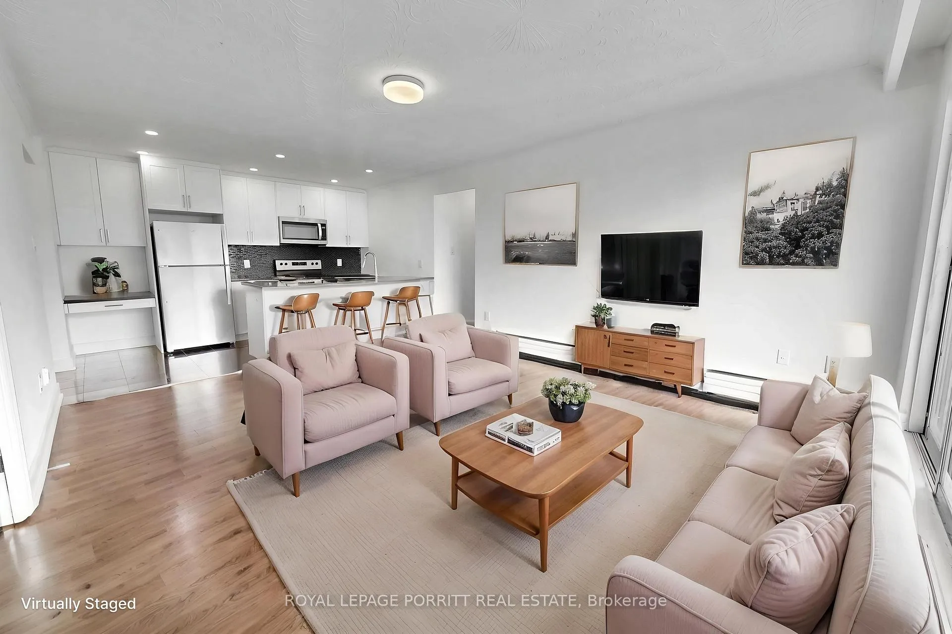 Photo 3 of Unit 56, 4 Superior Avenue, Etobicoke, Mimico — HOMEH
