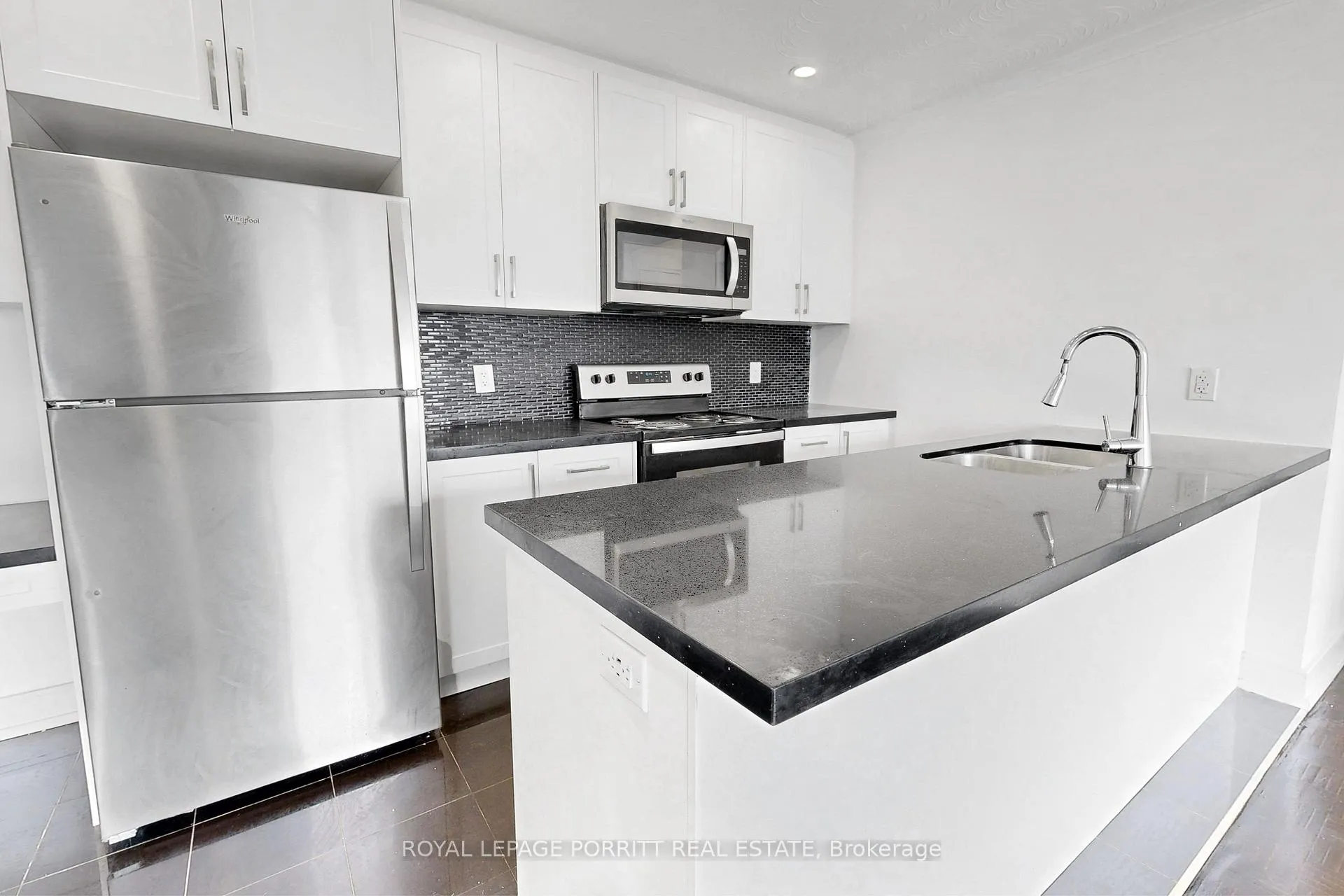 Photo 9 of Unit 56, 4 Superior Avenue, Etobicoke, Mimico — HOMEH
