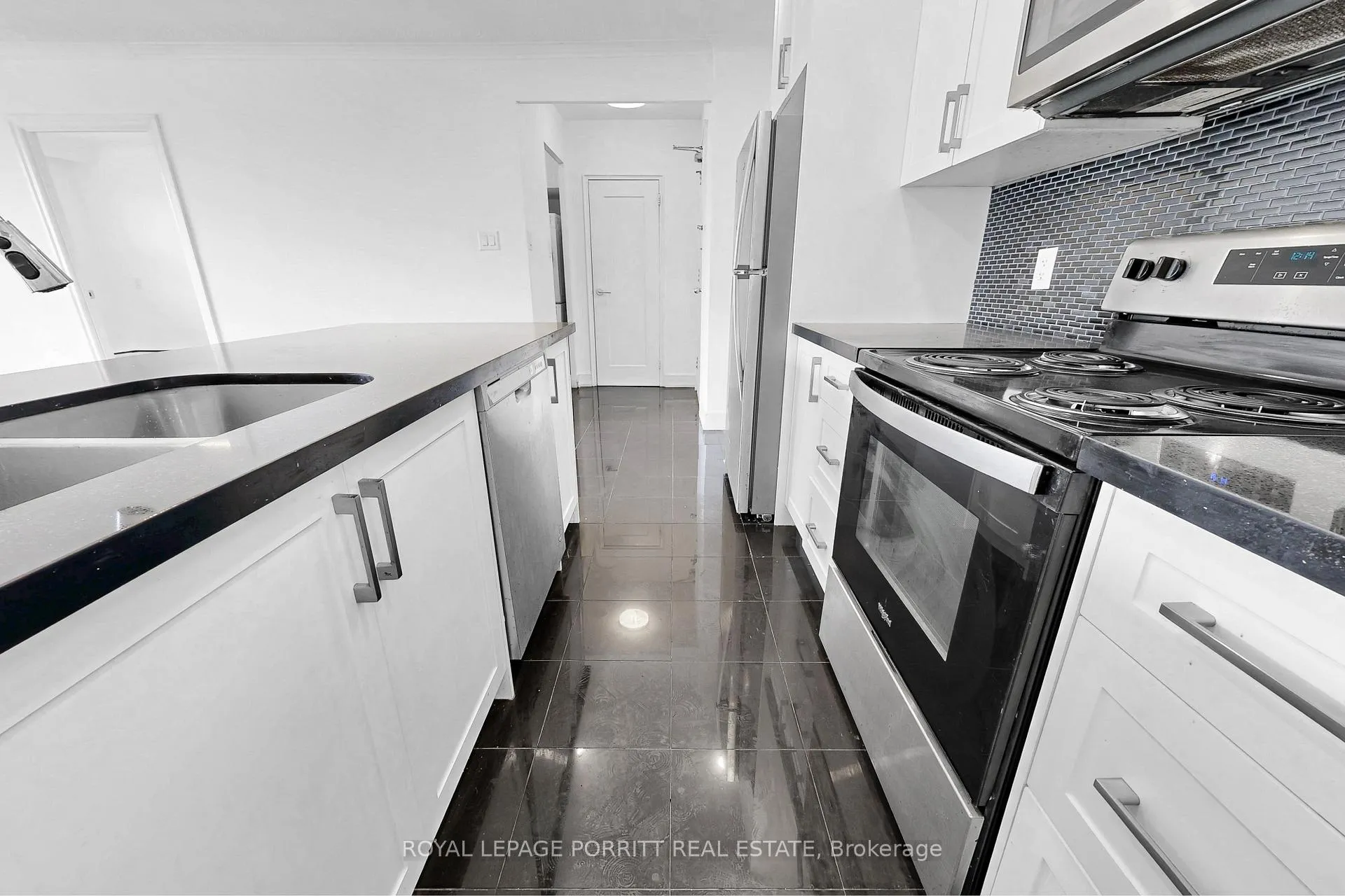 Photo 14 of Unit 56, 4 Superior Avenue, Etobicoke, Mimico — HOMEH