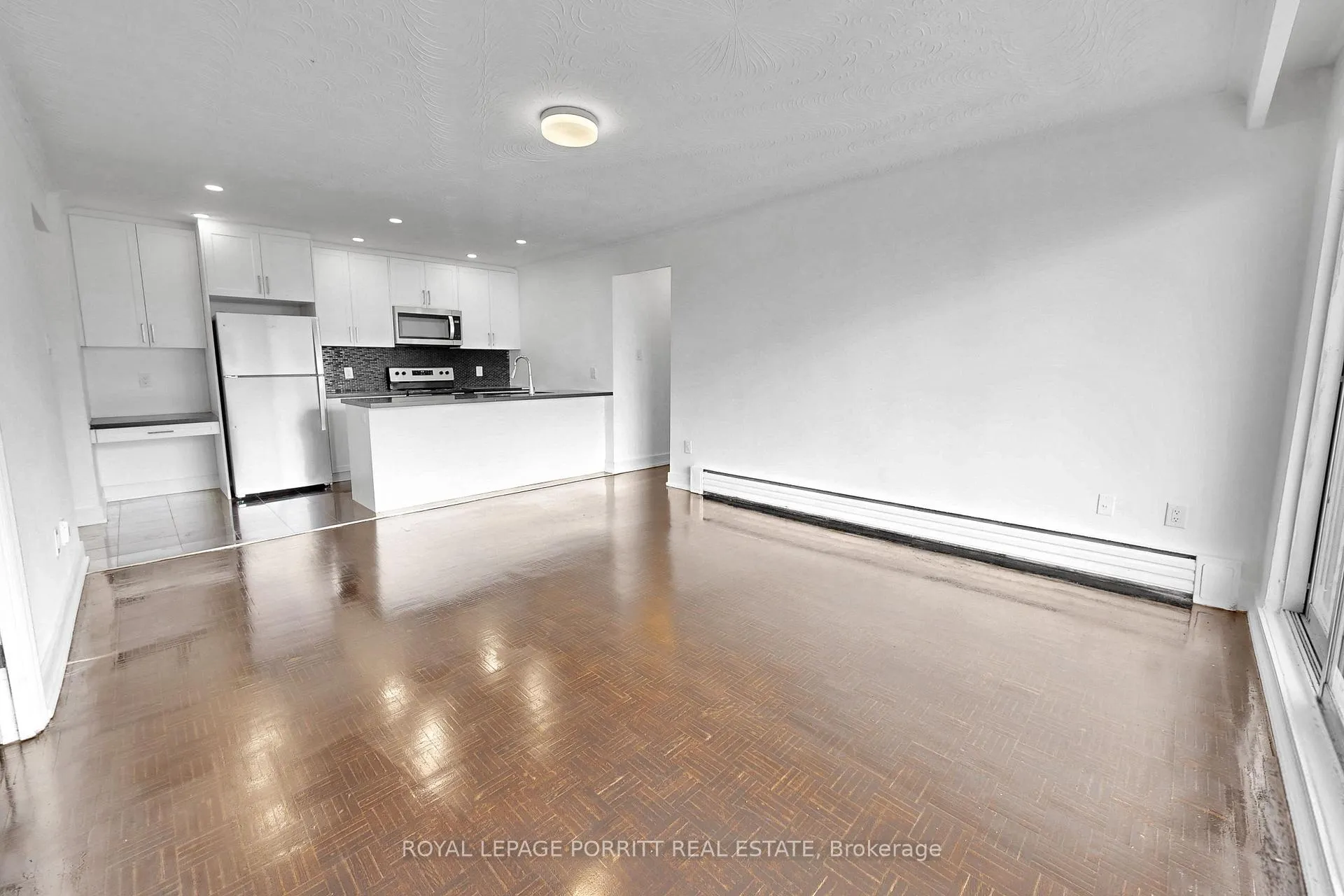 Photo 15 of Unit 56, 4 Superior Avenue, Etobicoke, Mimico — HOMEH