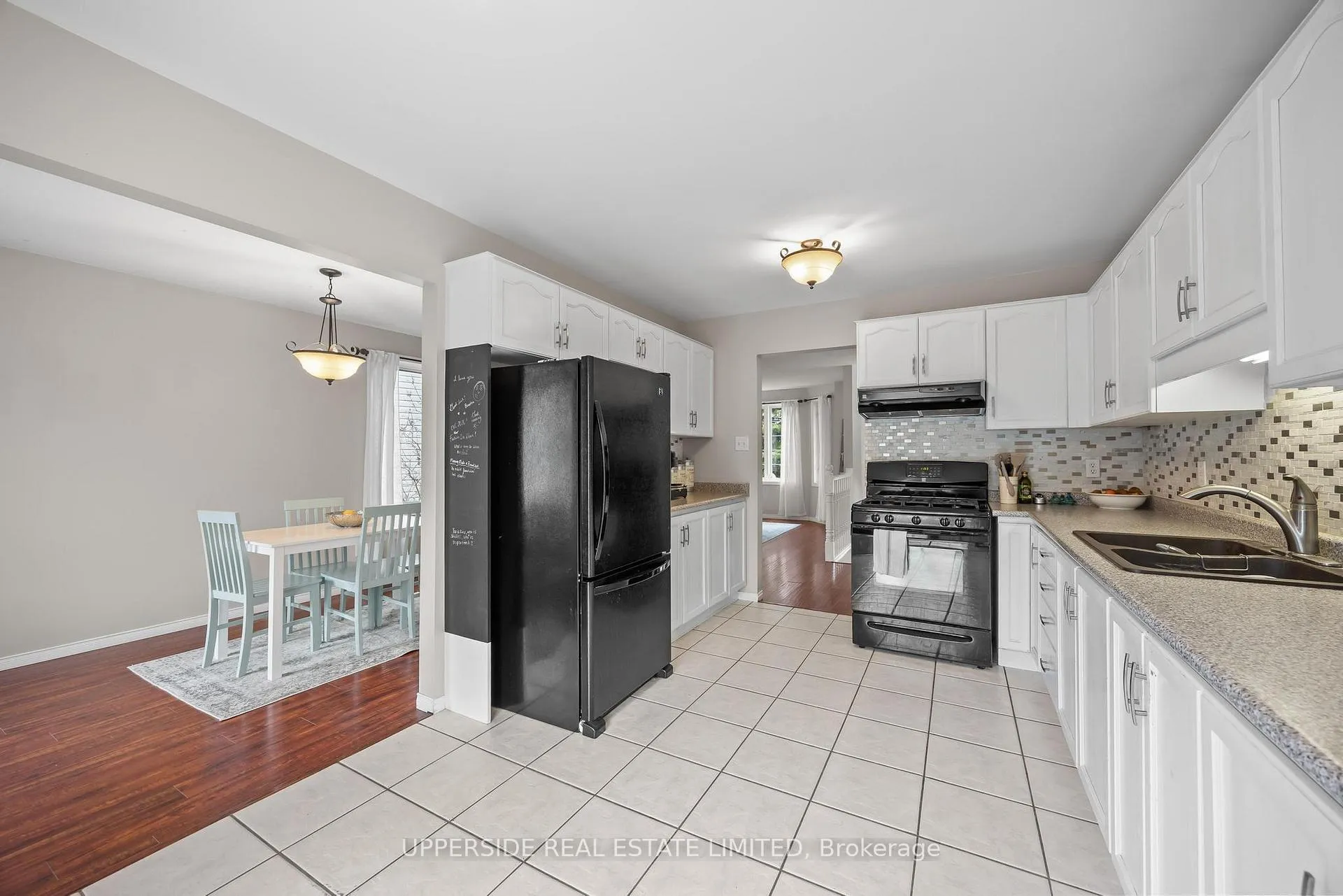 Photo 8 of 69 Abbeywood Crescent, Guelph, Willow West/Sugarbush/West Acres — HOMEH