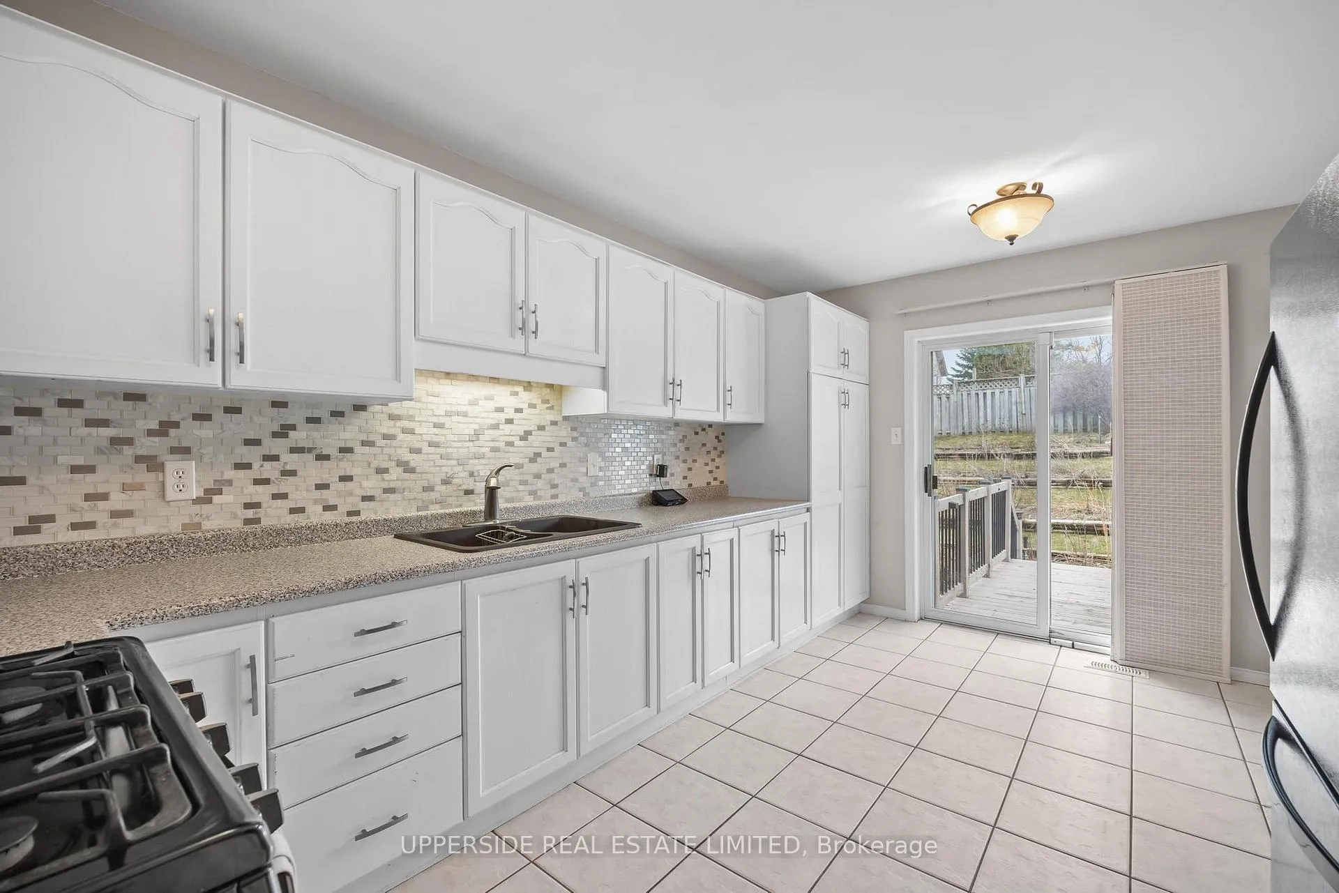 Photo 9 of 69 Abbeywood Crescent, Guelph, Willow West/Sugarbush/West Acres — HOMEH