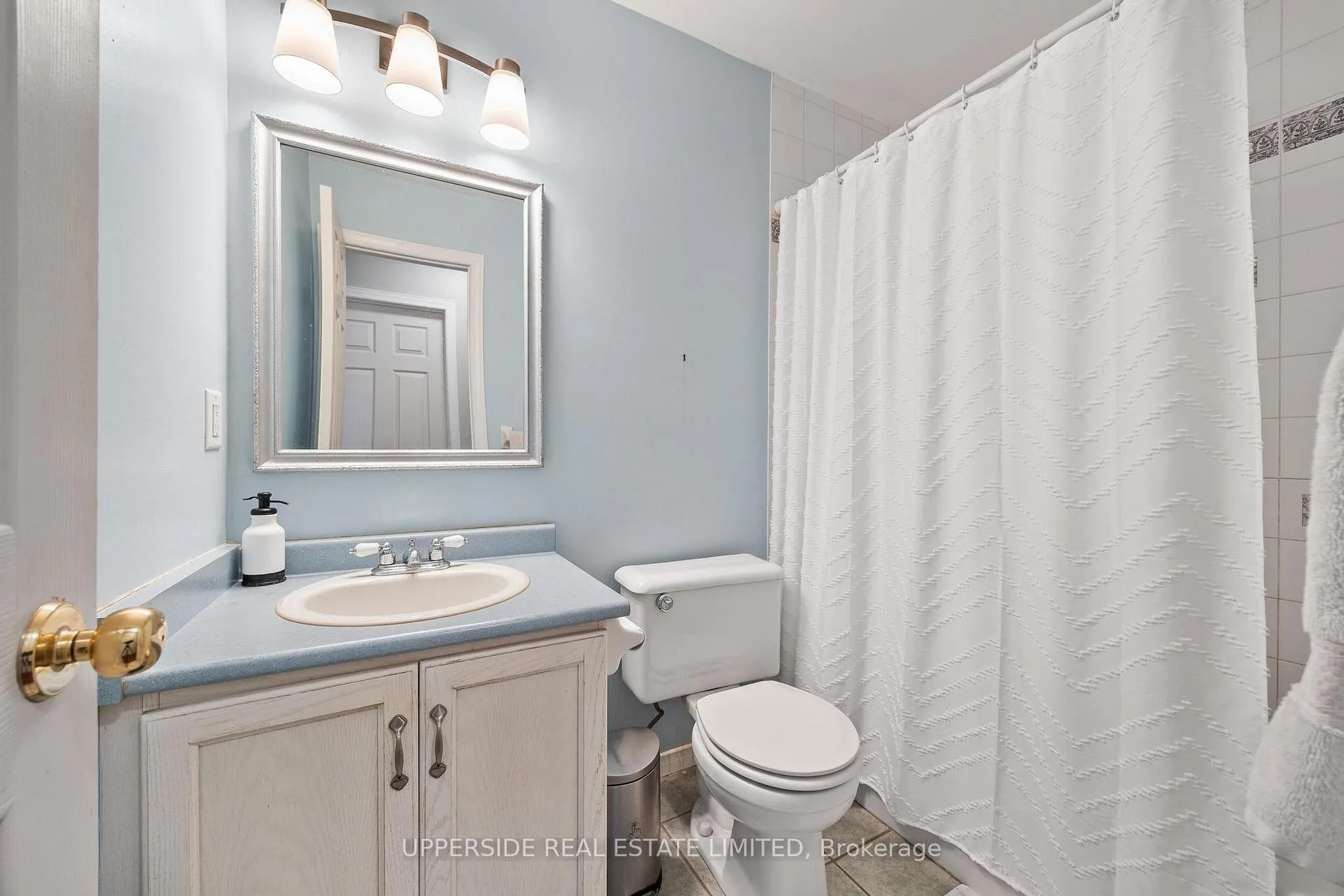 Photo 15 of 69 Abbeywood Crescent, Guelph, Willow West/Sugarbush/West Acres — HOMEH