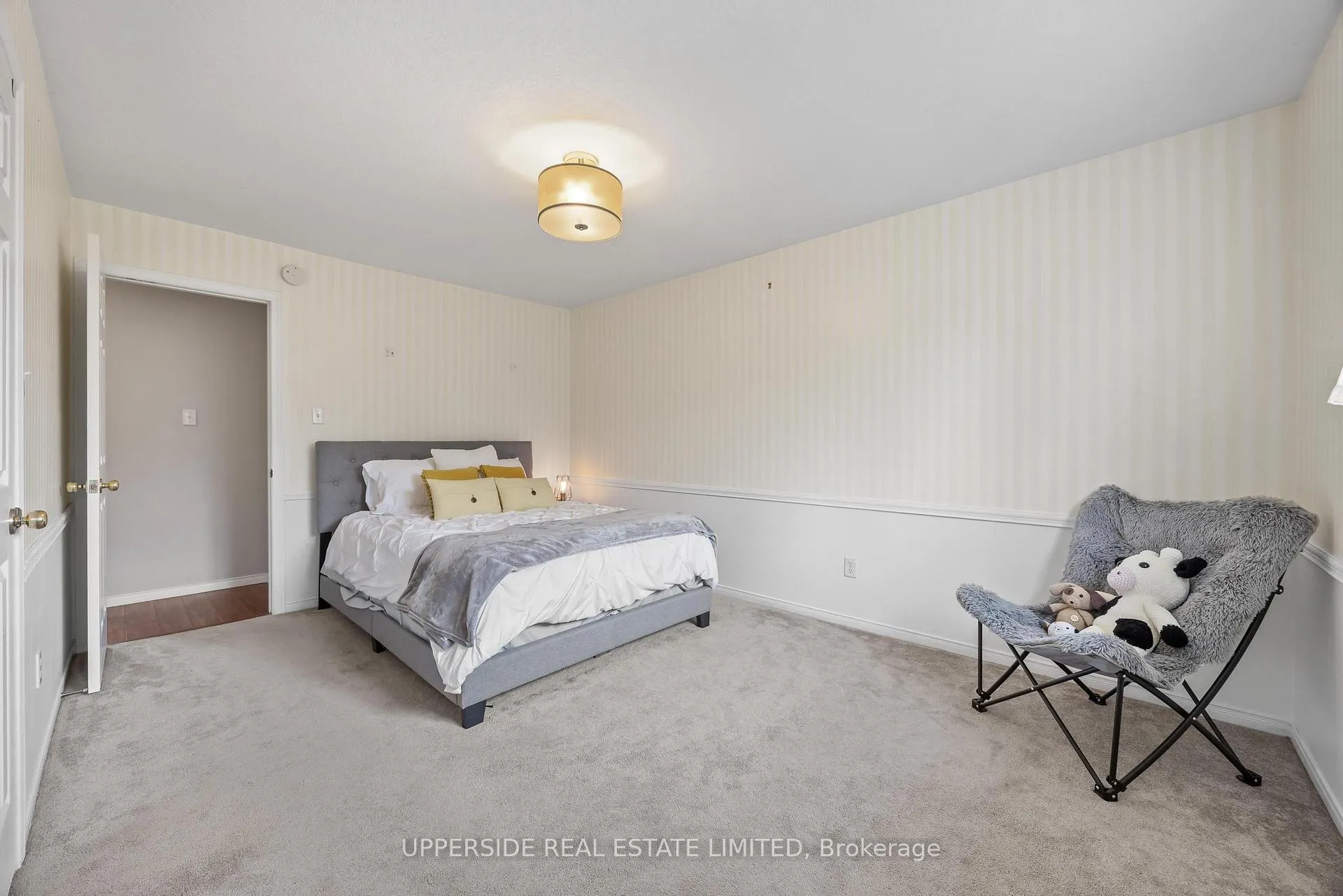 Photo 16 of 69 Abbeywood Crescent, Guelph, Willow West/Sugarbush/West Acres — HOMEH