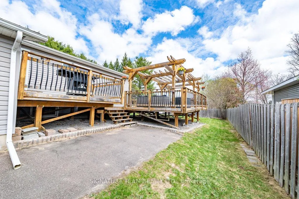 Photo 6 of 41 Audrey Street, Petawawa — HOMEH