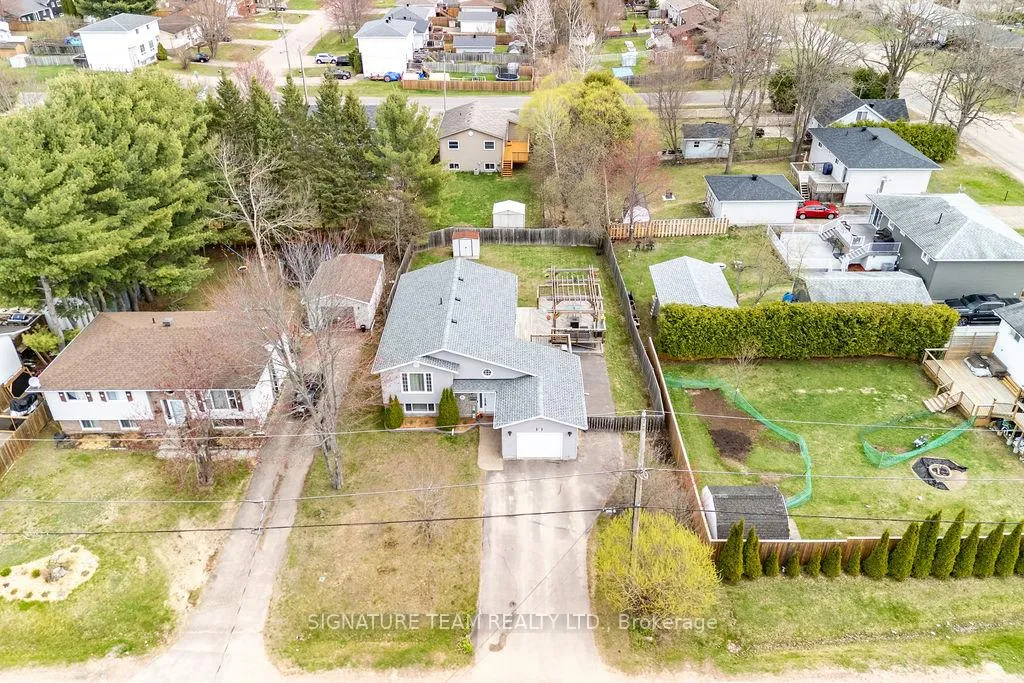 Photo 14 of 41 Audrey Street, Petawawa — HOMEH