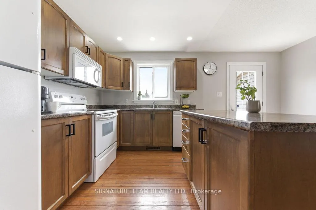 Photo 25 of 41 Audrey Street, Petawawa — HOMEH