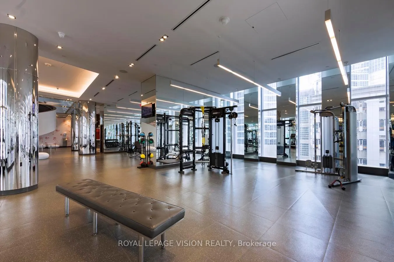 Photo 13 of Unit 1006, 10 York Street, Toronto, Waterfront Communities — HOMEH